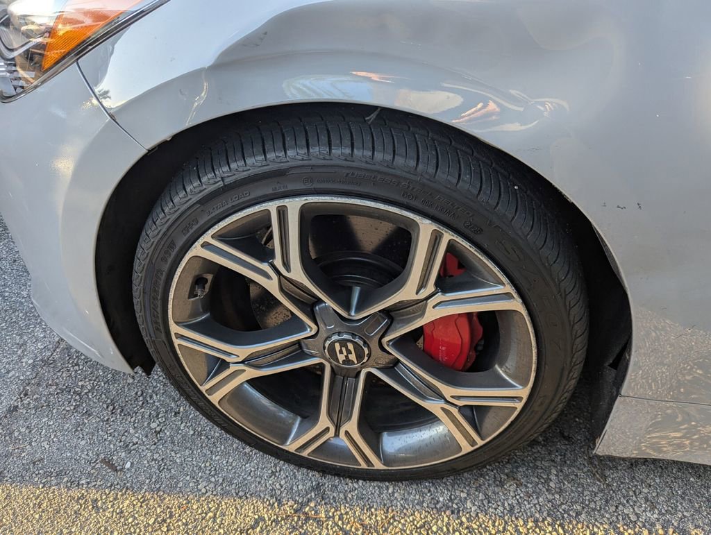 Used 2019 Kia Stinger GT1 image 18