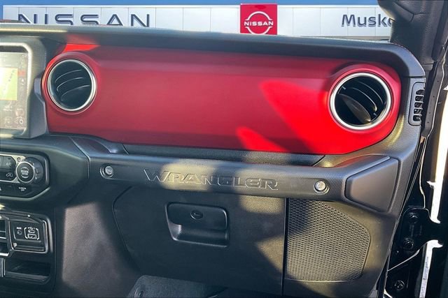 Used 2023 Jeep Wrangler Rubicon w/ Dual Top Group image 23