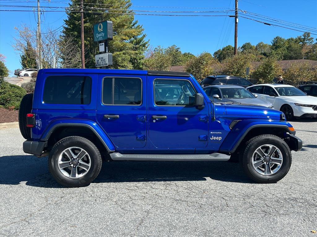 Used 2019 Jeep Wrangler Unlimited Sahara image 2