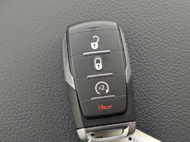 New 2026 RAM 3500 Big Horn AWD/4WD image 34
