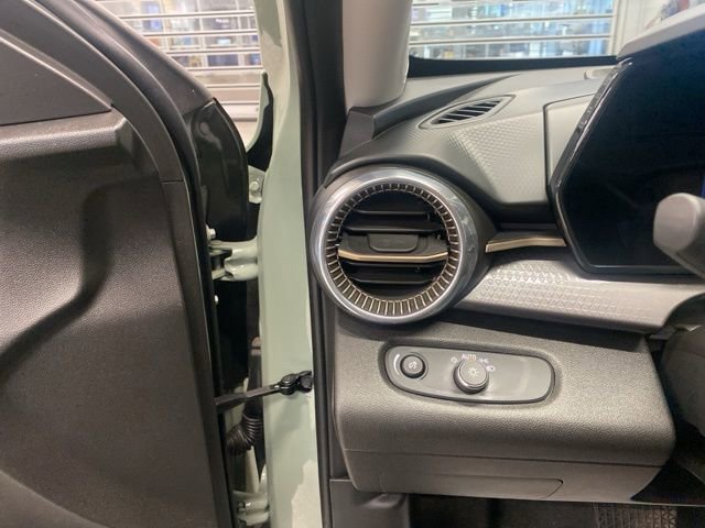 Certified 2025 Chevrolet Trax ACTIV w/ Driver Confidence Package image 13