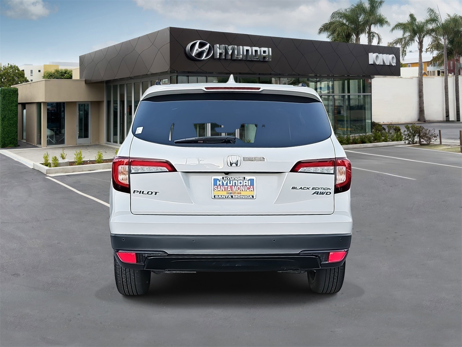 Used 2022 Honda Pilot Black Edition image 4