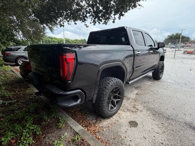 Used 2023 GMC Sierra 1500 Denali w/ Technology Package AWD/4WD image 3