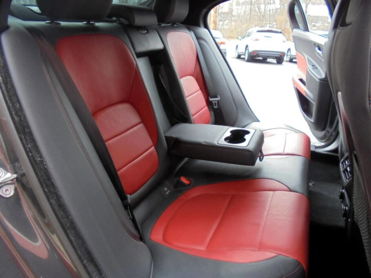 Used 2018 Jaguar XE R-Sport image 13