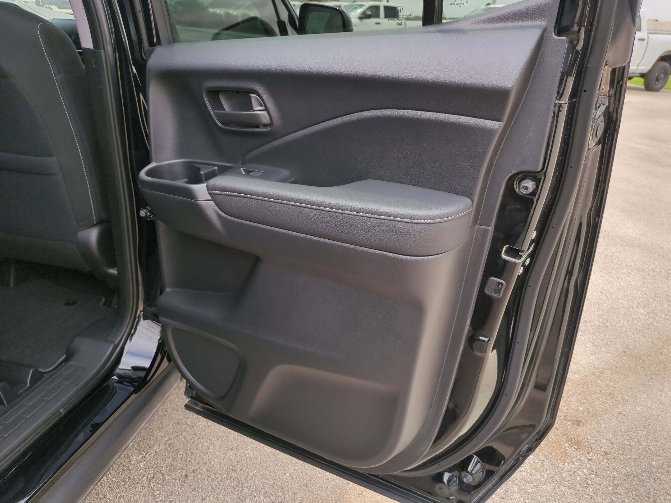 Used 2025 Honda Ridgeline Sport image 24