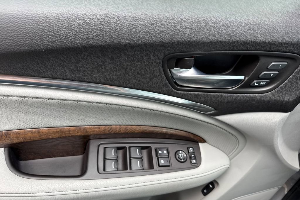 Certified 2020 Acura MDX FWD w/ Technology Package image 15