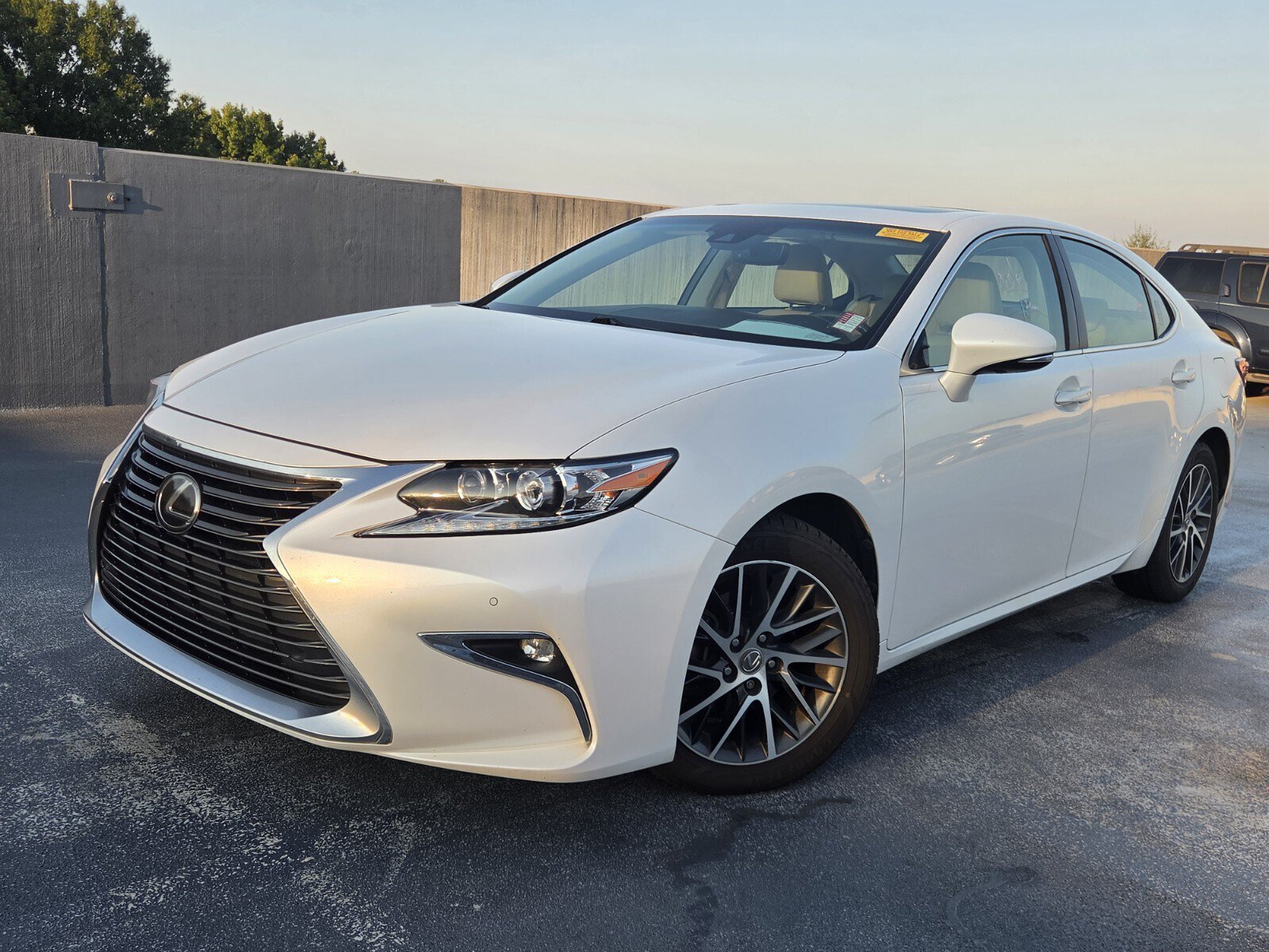 Used 2016 Lexus ES 350 w/ Luxury Package w/Wood Trim