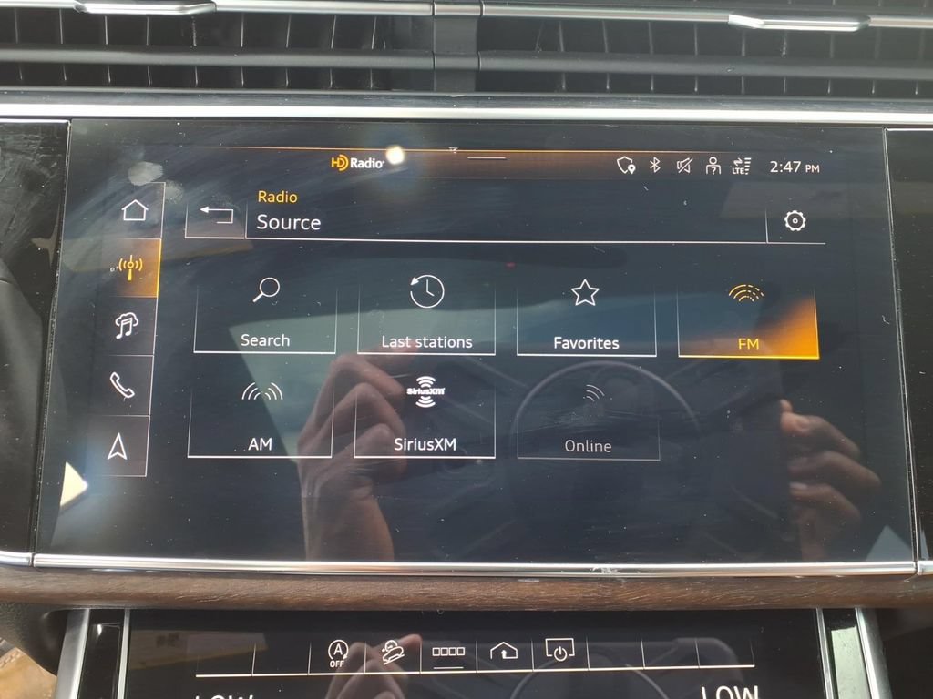 Used 2024 Audi Q8 Premium Plus AWD/4WD image 11