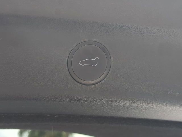 Used 2021 Tesla Model Y Performance image 15