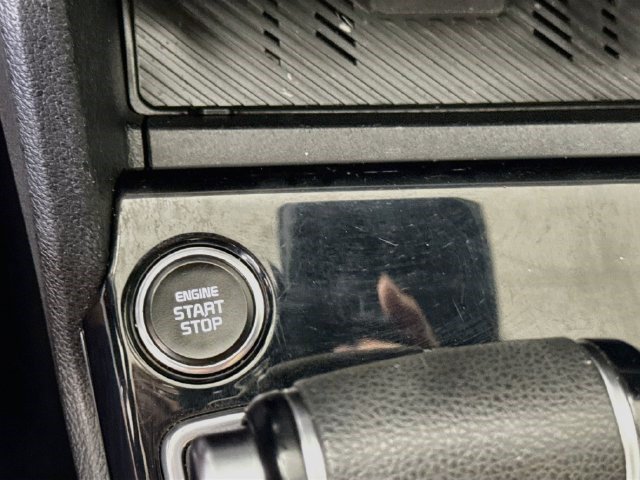 Used 2025 Kia Sportage EX FWD image 20