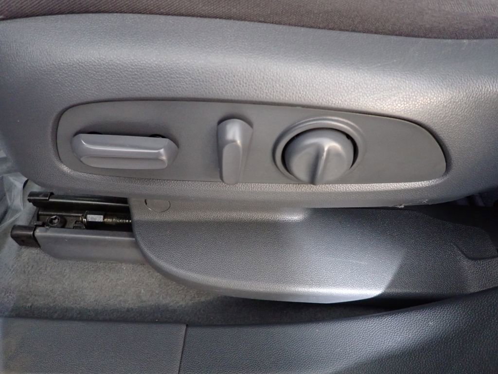 Used 2019 Chevrolet Blazer LT image 26