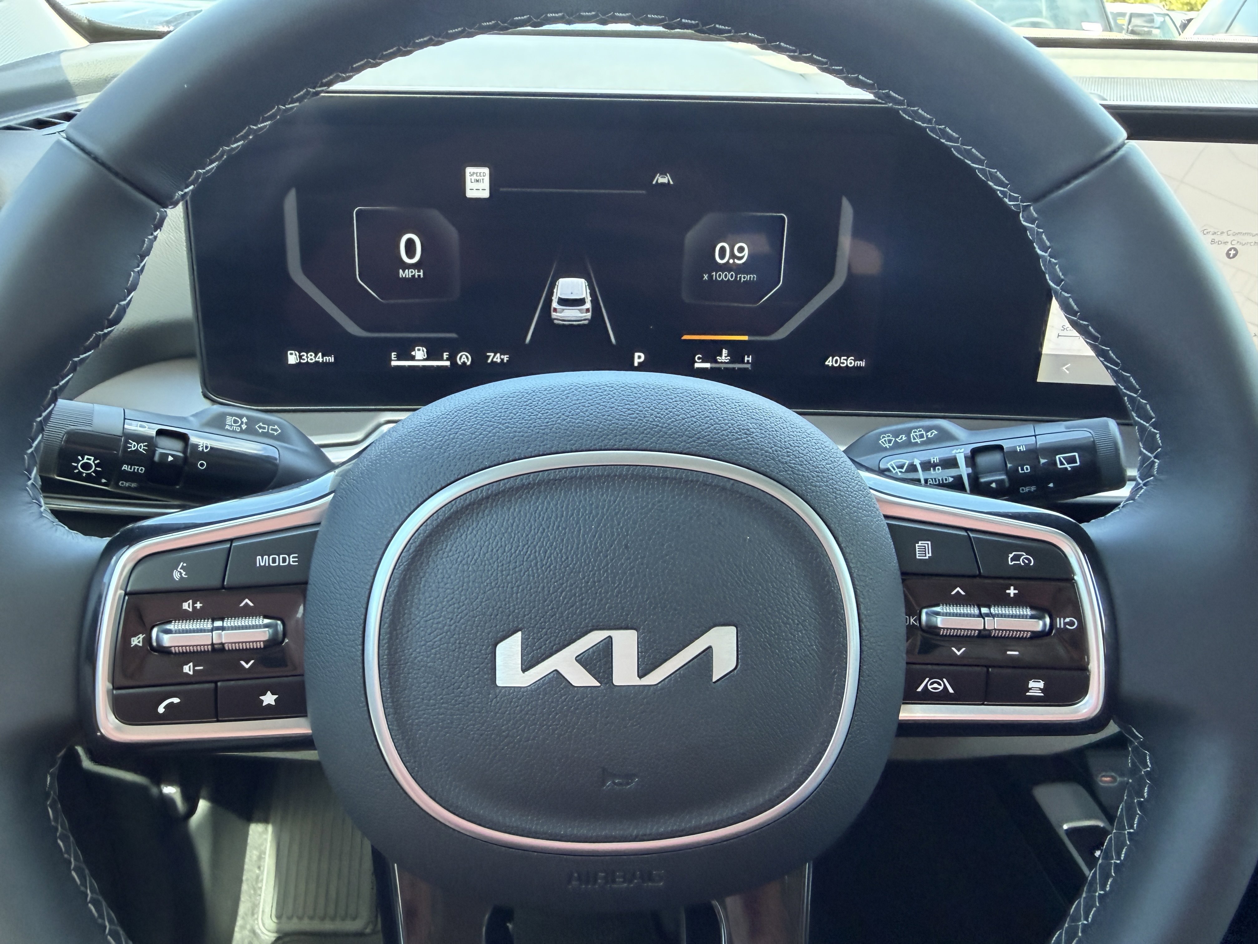 Used 2025 Kia Sorento SX image 34