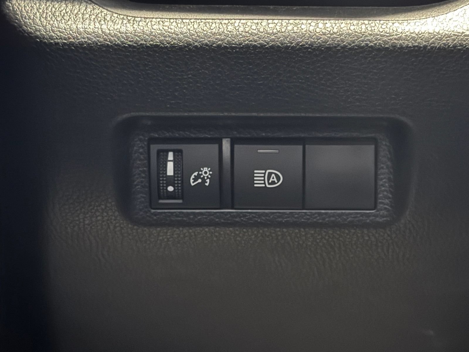 Used 2024 Toyota RAV4 SE AWD/4WD image 29