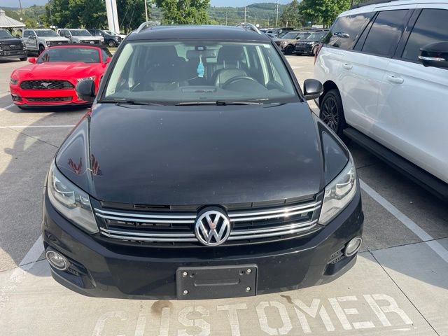 Used 2017 Volkswagen Tiguan SEL FWD image 4