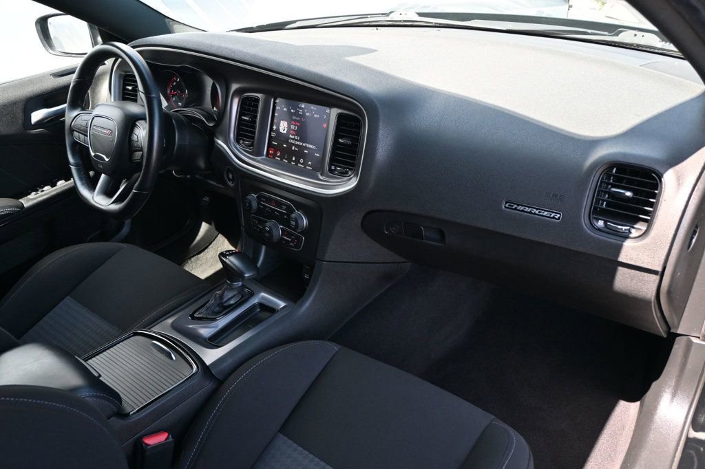 Used 2022 Dodge Charger R/T w/ Performance Handling Group image 8