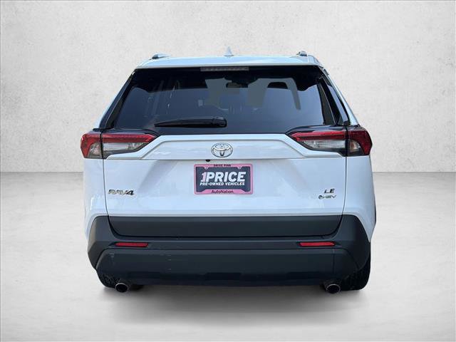 Used 2025 Toyota RAV4 LE AWD/4WD image 6