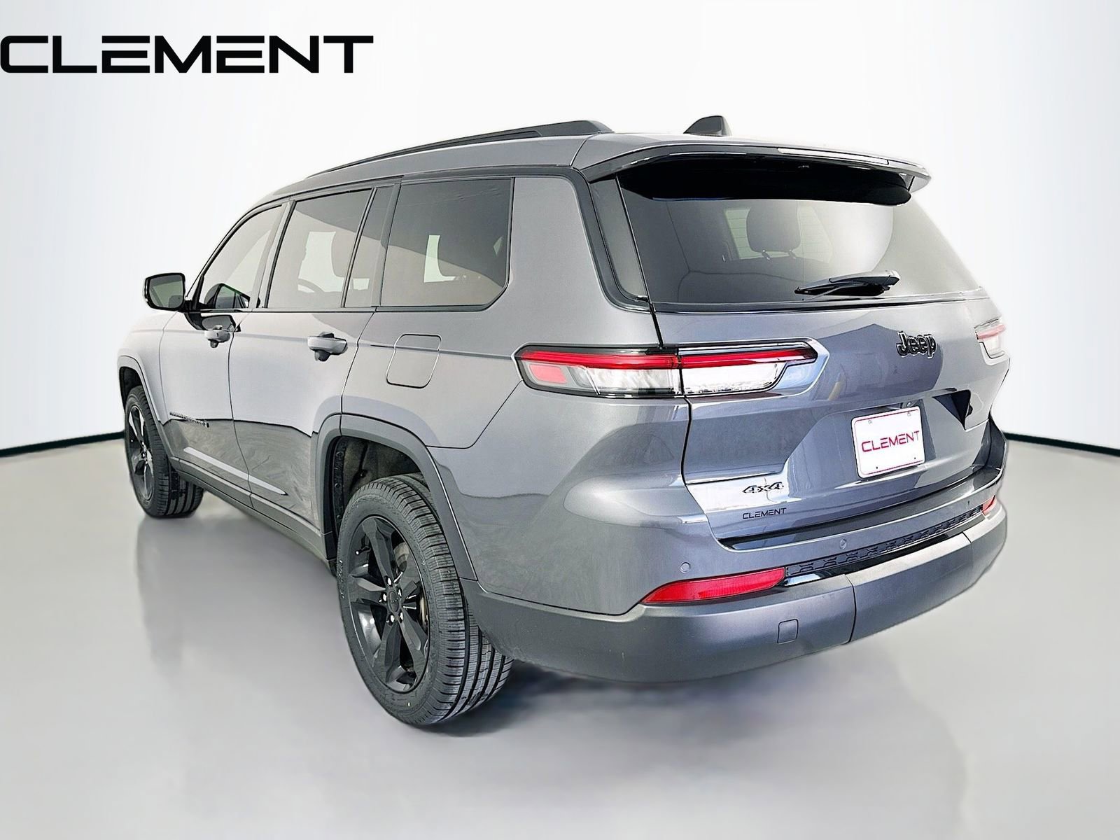 Used 2023 Jeep Grand Cherokee L Laredo AWD/4WD image 10