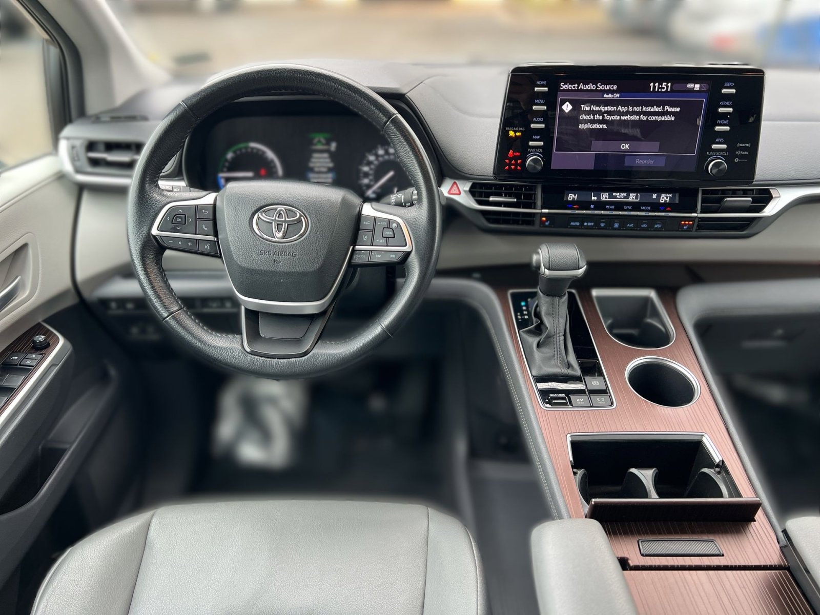 Used 2024 Toyota Sienna XLE image 22