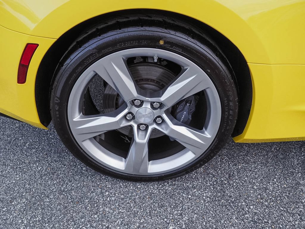 Used 2016 Chevrolet Camaro SS RWD image 36