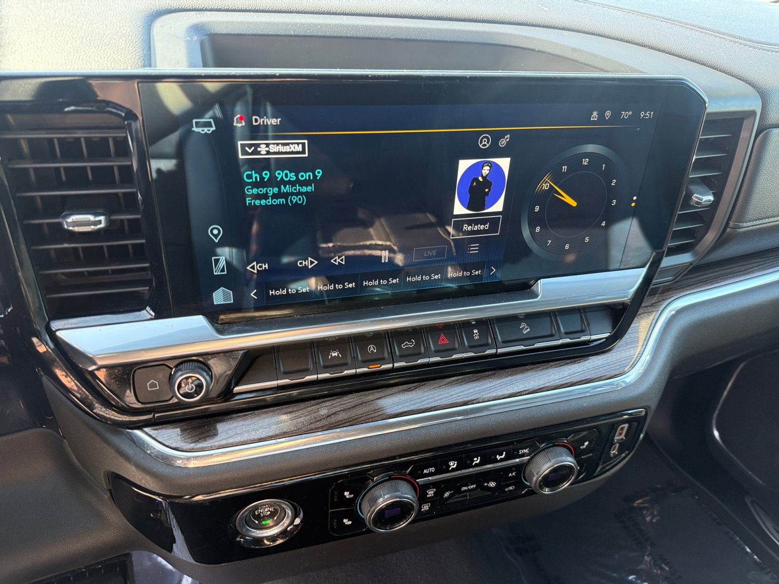 Used 2023 Chevrolet Silverado 1500 RST w/ Z71 Off-Road Package AWD/4WD image 12