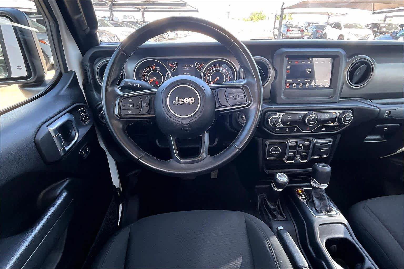 Used 2022 Jeep Gladiator Sport AWD/4WD image 5