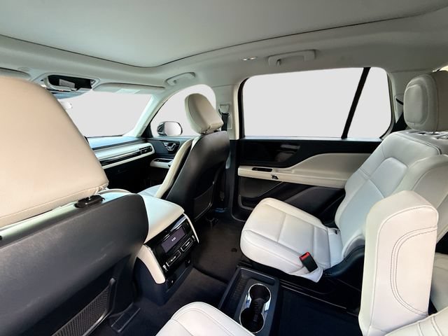 Used 2025 Lincoln Aviator 2WD image 24