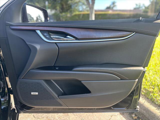 Used 2019 Cadillac XTS Luxury image 21