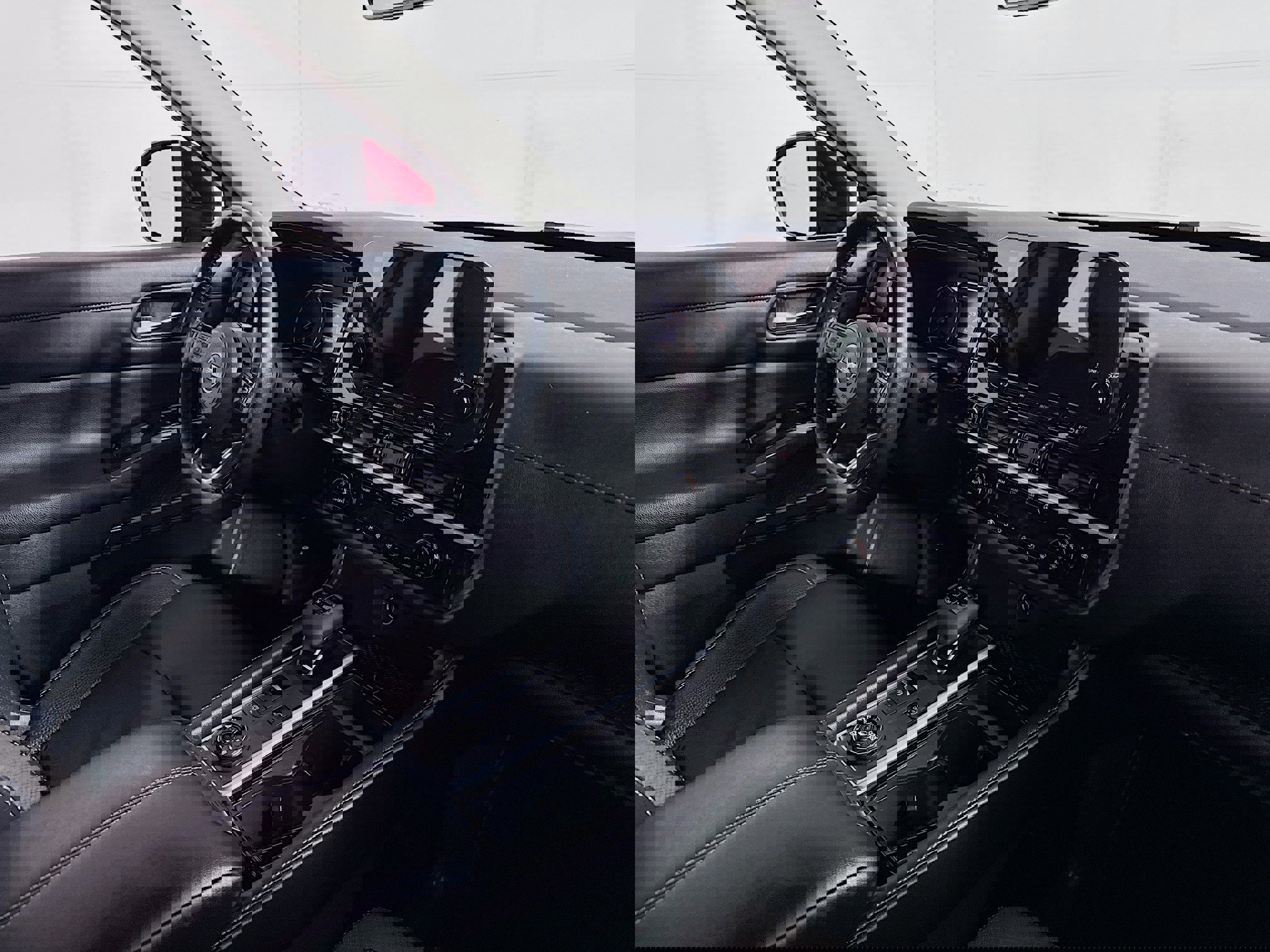 Used 2023 Nissan Pathfinder SL image 27