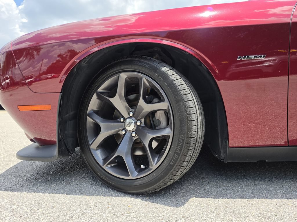Certified 2019 Dodge Challenger R/T RWD image 29