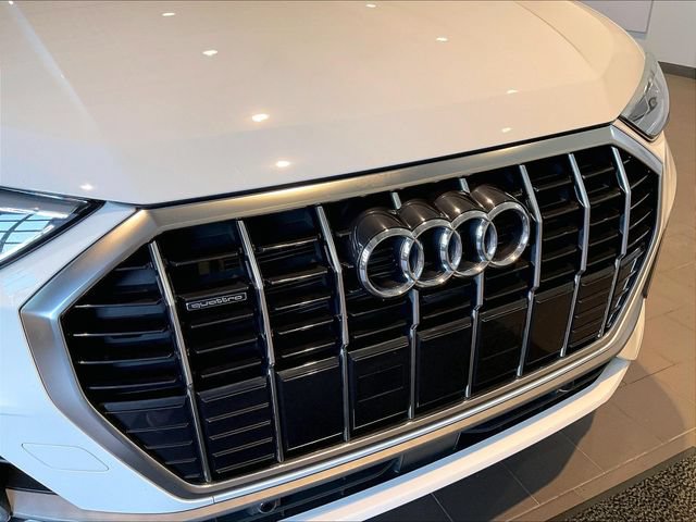Used 2023 Audi Q3 2.0T Premium w/ Convenience Package AWD/4WD image 32