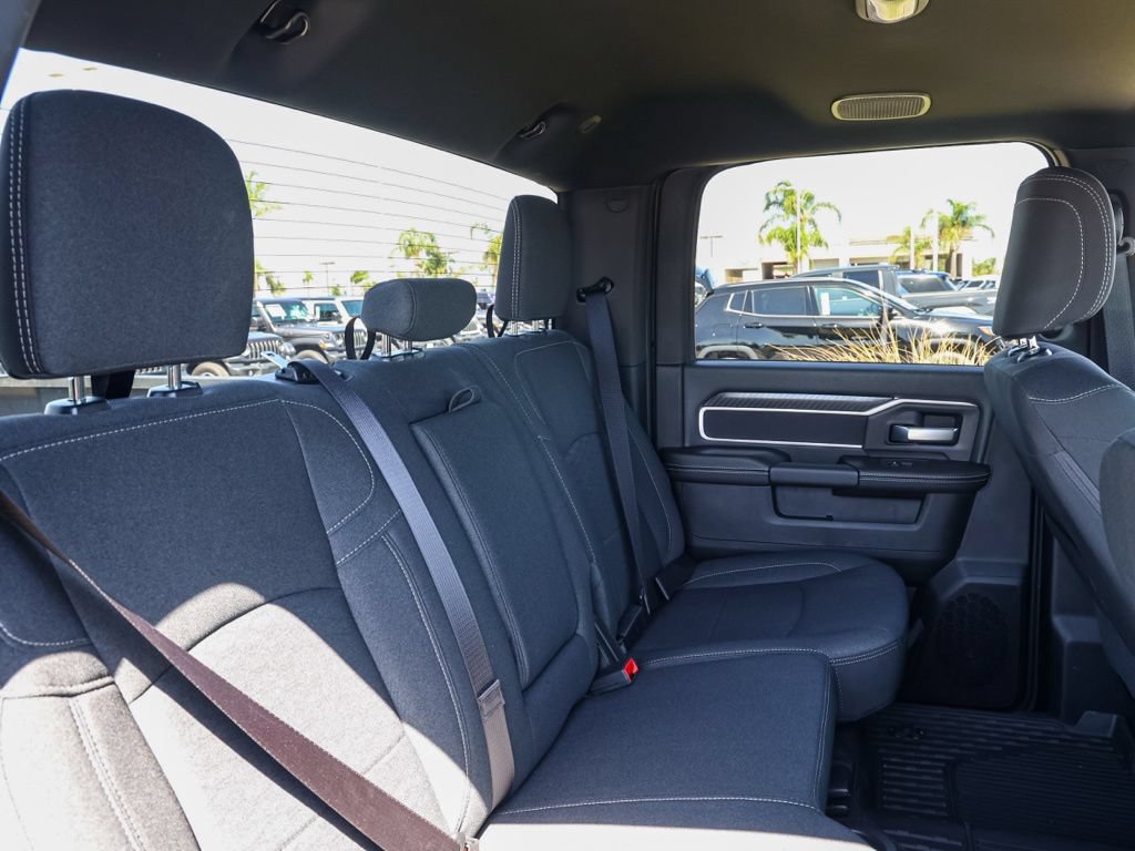 New 2026 RAM 3500 Big Horn AWD/4WD image 17