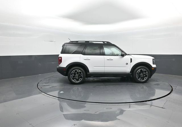 New 2025 Ford Bronco Sport Outer Banks image 8