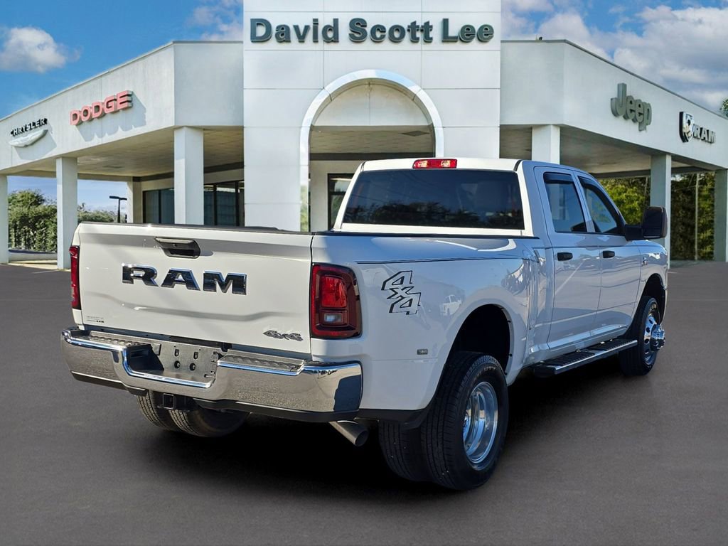 Used 2025 RAM 3500 Tradesman w/ Chrome Appearance Group image 6