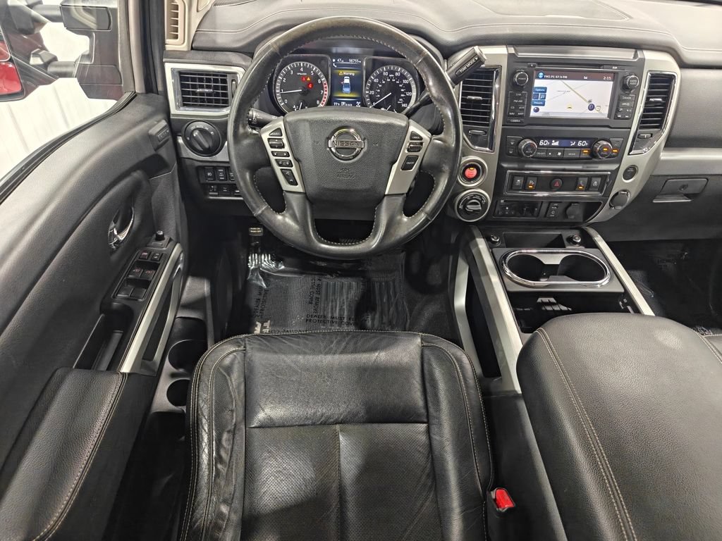 Used 2018 Nissan Titan PRO-4X w/ Pro-4x Convenience Package AWD/4WD image 4