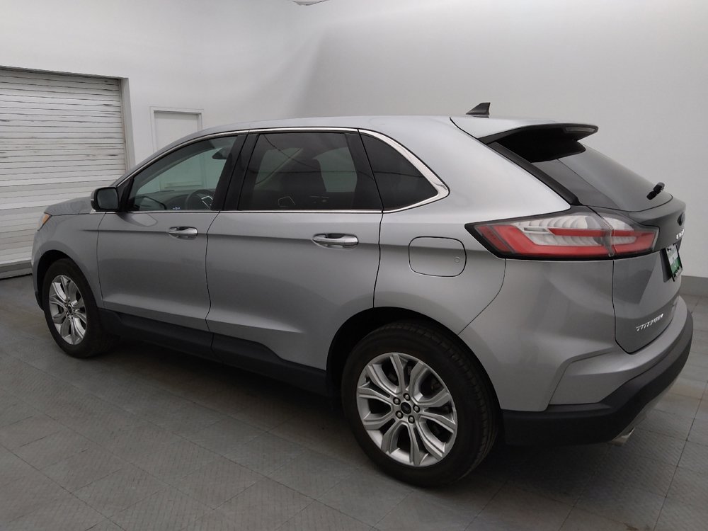 Used 2024 Ford Edge Titanium AWD/4WD image 3
