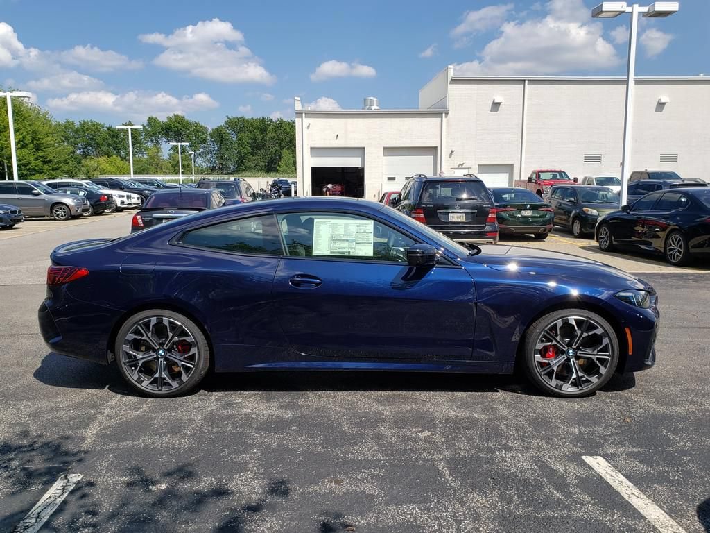 New 2026 BMW 430i xDrive Coupe w/ M Sport Package AWD/4WD image 3