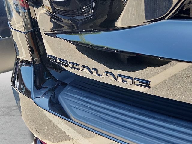 Certified 2024 Cadillac Escalade ESV Sport w/ LPO, ONYX Package AWD/4WD image 4
