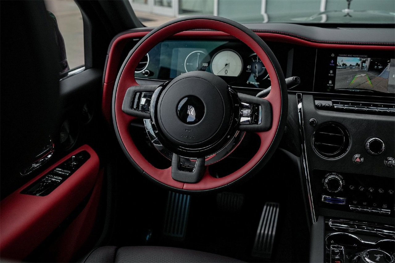 New 2026 Rolls-Royce Cullinan image 38