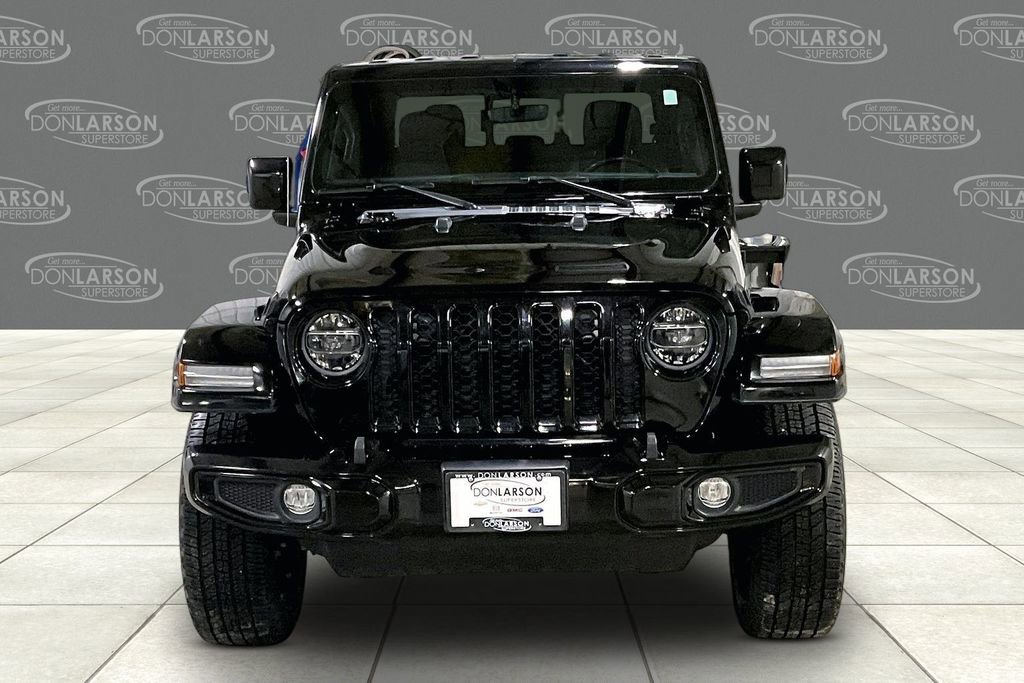 Used 2022 Jeep Gladiator Overland image 2