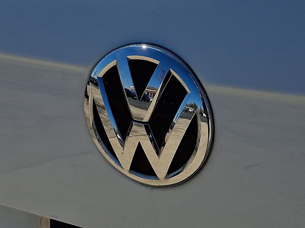 Used 2021 Volkswagen Tiguan SE R-Line image 30