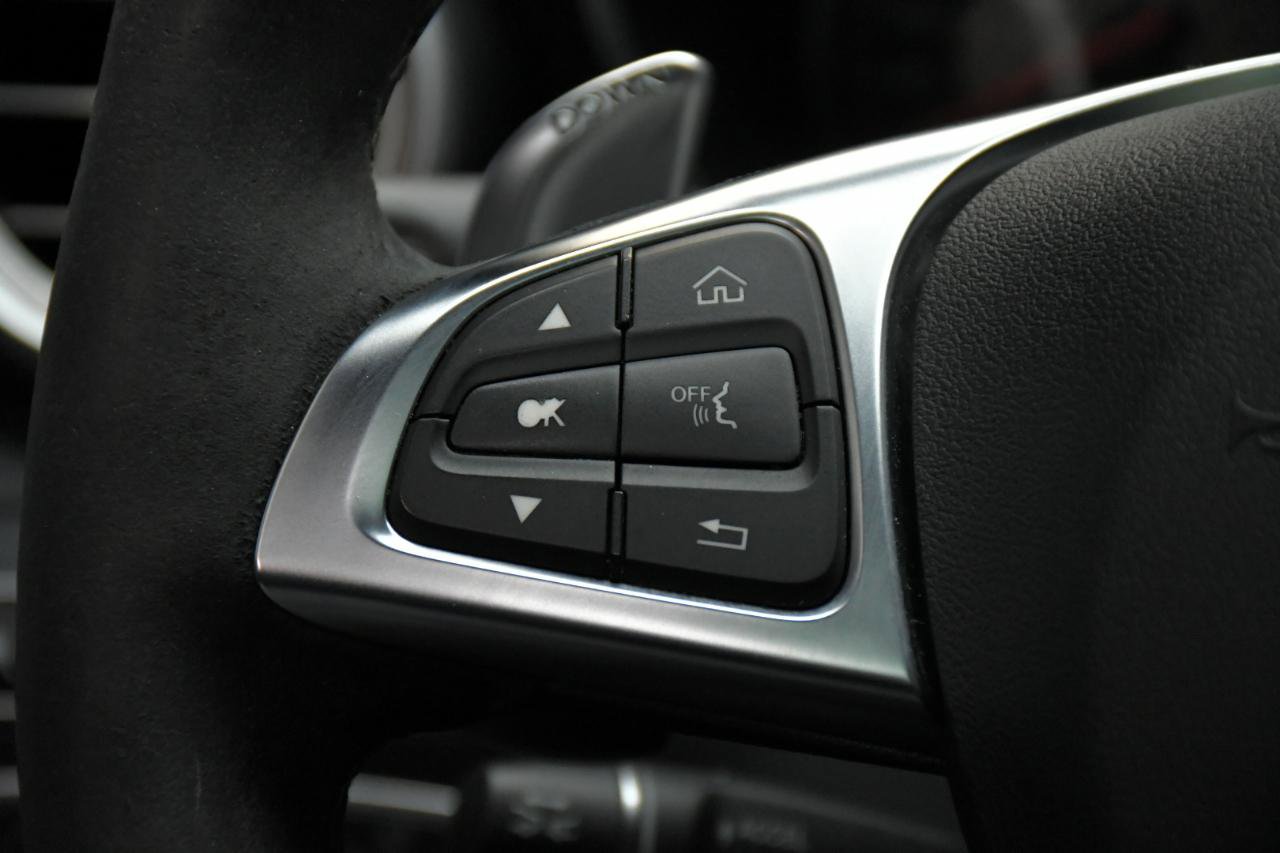 Used 2015 Mercedes-Benz C 63 AMG S image 31