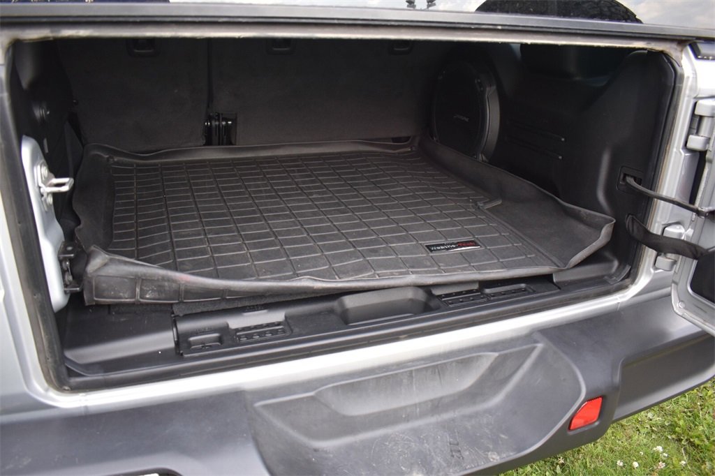 Used 2024 Jeep Wrangler Unlimited Rubicon w/ Technology Group image 19