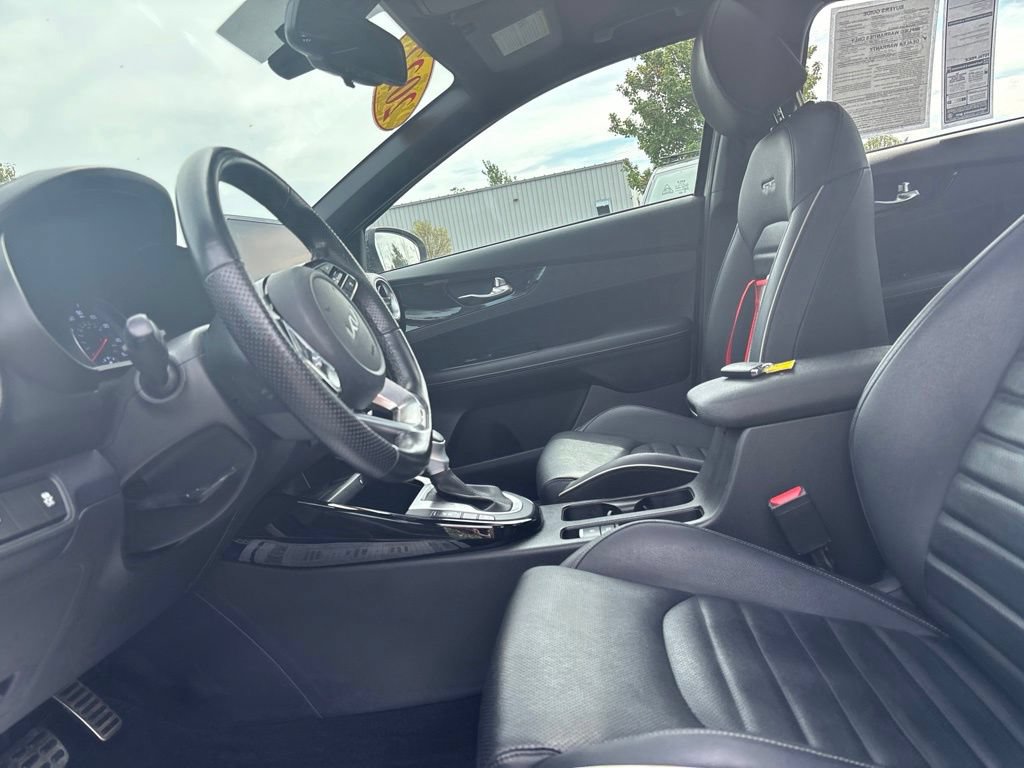 Used 2022 Kia Forte GT-Line w/ GT-Line Premium Package FWD image 11