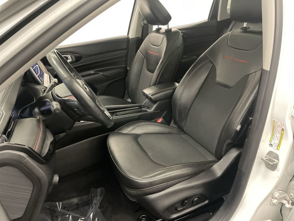 Used 2022 Jeep Compass Trailhawk w/ Sun and Sound Group AWD/4WD image 13