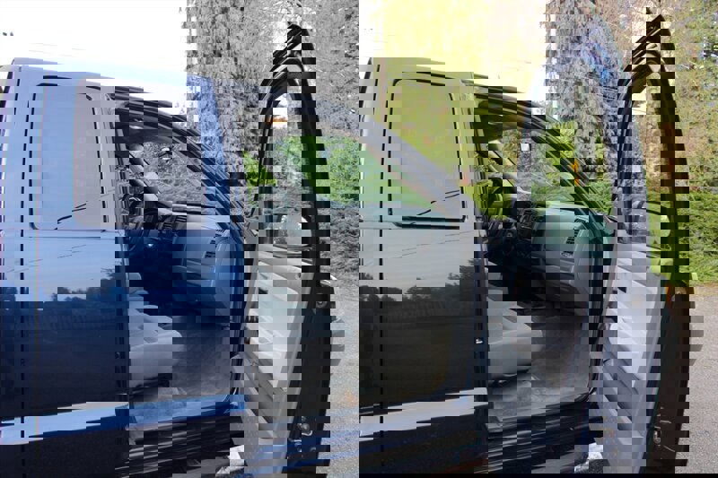 Used 2005 Dodge Dakota ST image 13