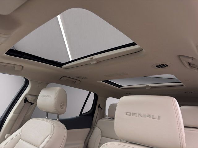 Used 2023 GMC Acadia Denali w/ Denali Ultimate Package image 24