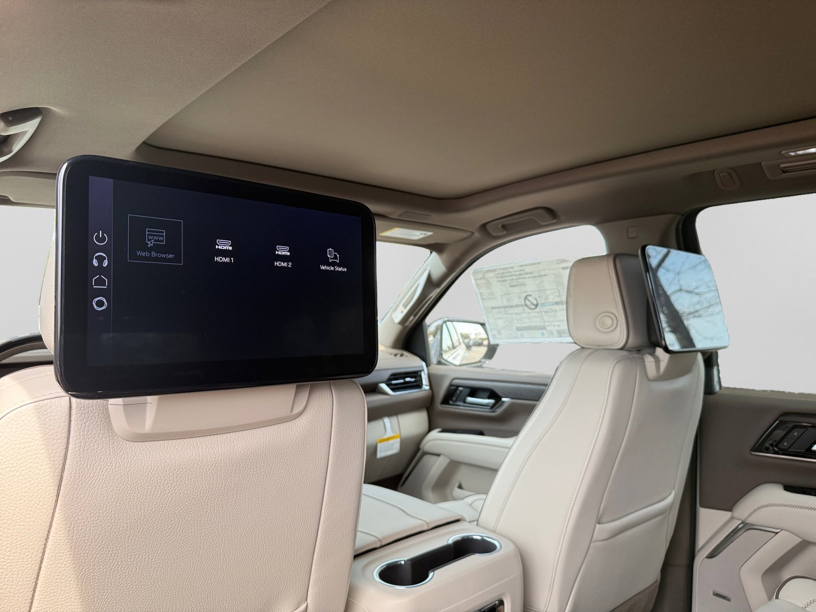 New 2026 GMC Yukon XL Denali w/ Denali Reserve Package image 30