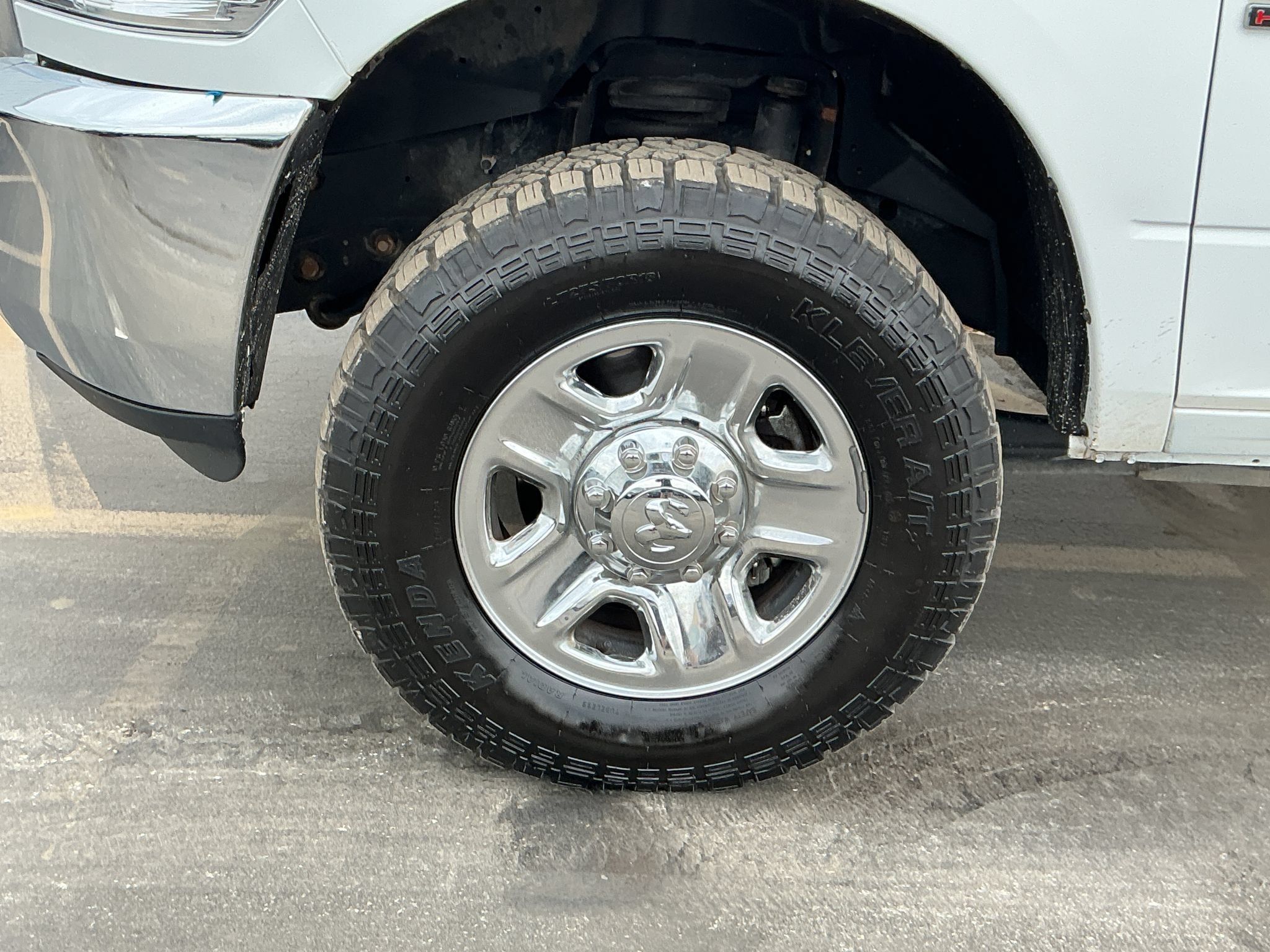 Used 2018 RAM 2500 Tradesman w/ Chrome Appearance Group AWD/4WD image 32
