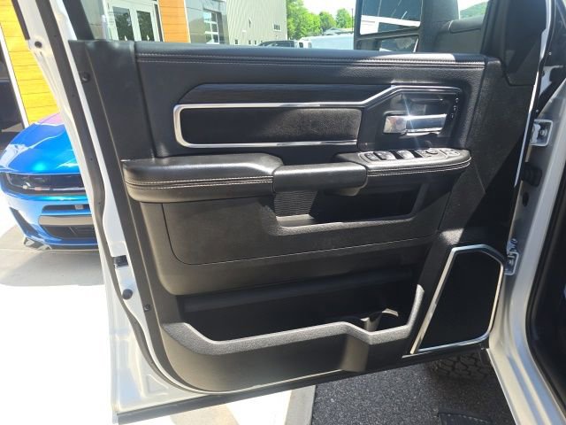 Used 2024 RAM 2500 Laramie w/ Sport Appearance Package AWD/4WD image 10