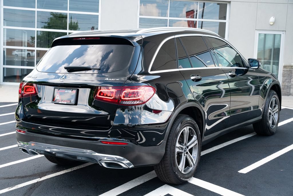 Used 2021 Mercedes-Benz GLC 300 4MATIC w/ Premium Package image 13